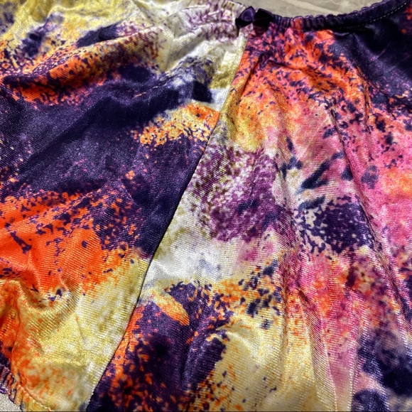 🍀 10 for $25.00 - Tie-Dye 2PC Velvet Pajama Set - Picture 7 of 7
